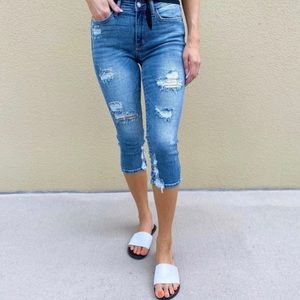 Judy Blue Keep Risin Denim Capri